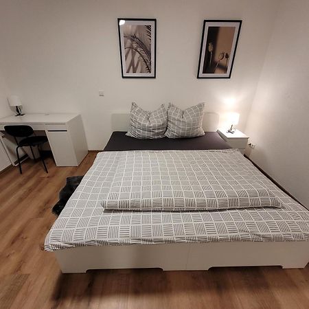שונדורף Living Flat, Eine Wohnung Mit Zwei Schlafzimmern Und Balkon מראה חיצוני תמונה